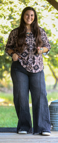 Aztec Shadow Top